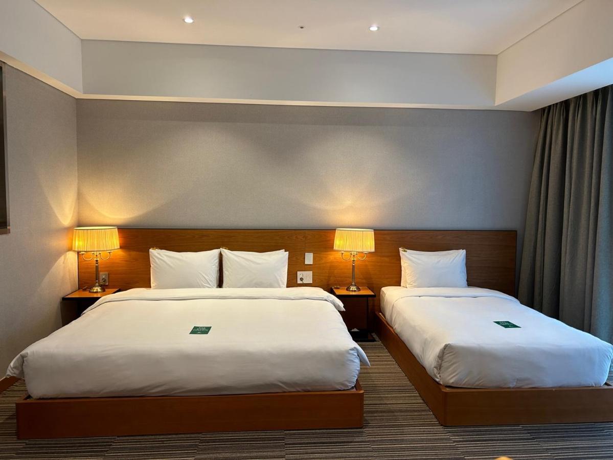 Hotel Tour Incheon Airport Hotel & Suites Εξωτερικό φωτογραφία